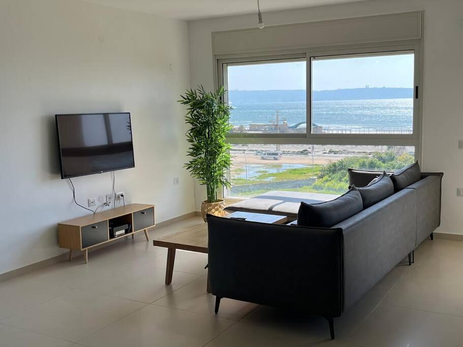 Ferienwohnung מקום מקסים עם נוף עוצר נשימה. לאירוח ברמה גבוה. Akkon Exterior foto